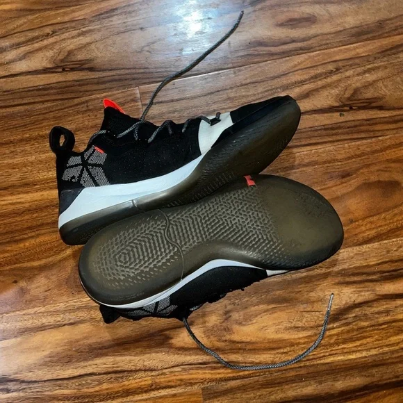 Rare Nike Kobe AD Exodus Black / Red​